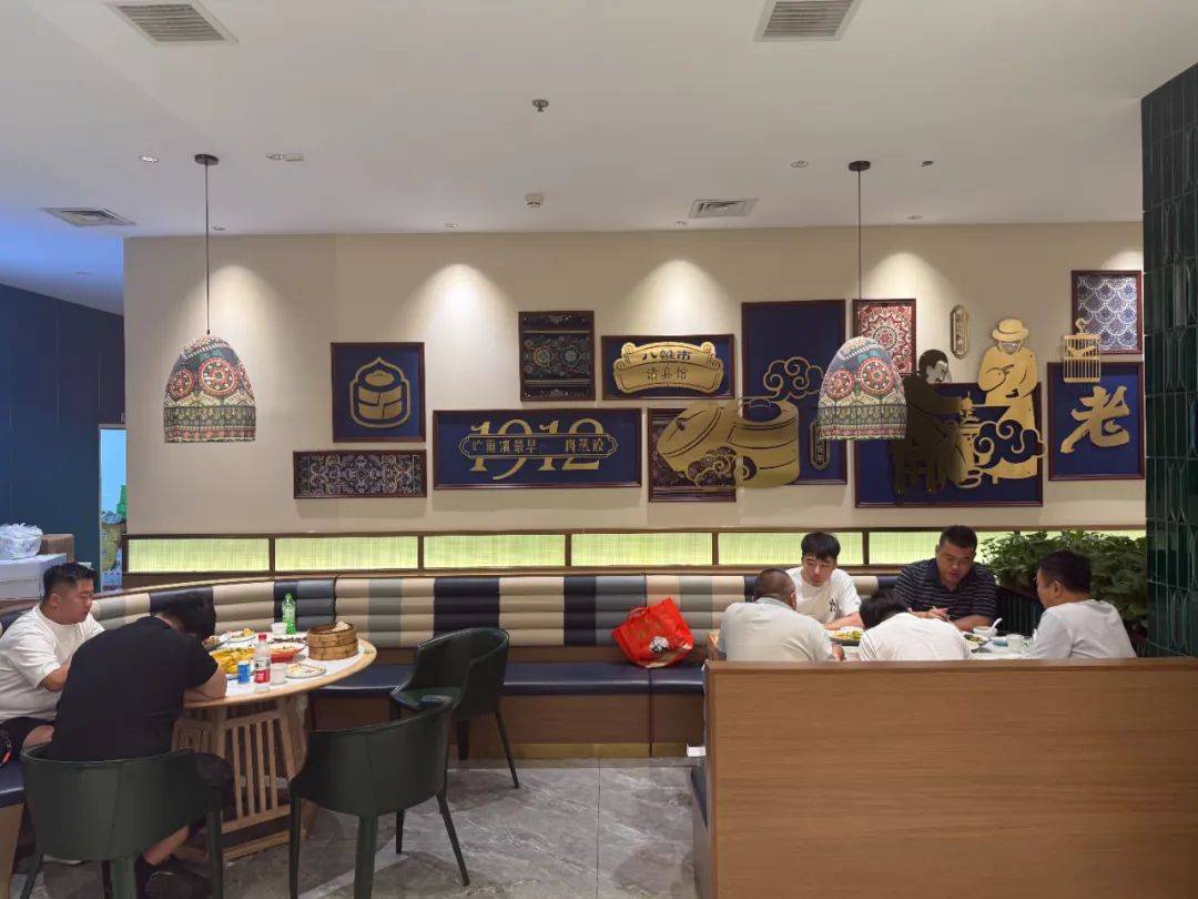 动哈埠餐桌上的文明“食”刻AG真人试玩平台“筷”乐行(图2)