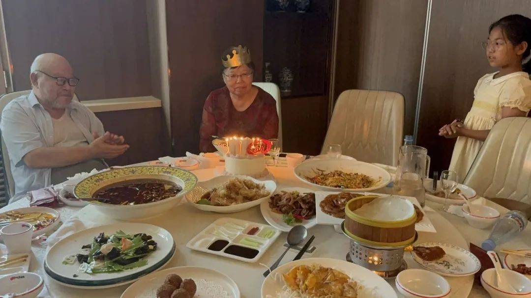 动哈埠餐桌上的文明“食”刻AG真人试玩平台“筷”乐行(图4)