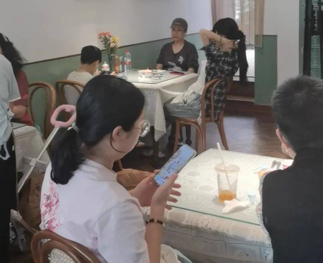 动哈埠餐桌上的文明“食”刻AG真人试玩平台“筷”乐行(图6)